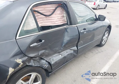 2005 Honda Accord 2.4 Ex from USA, damaged, VIN 1HGCM567X5A077576